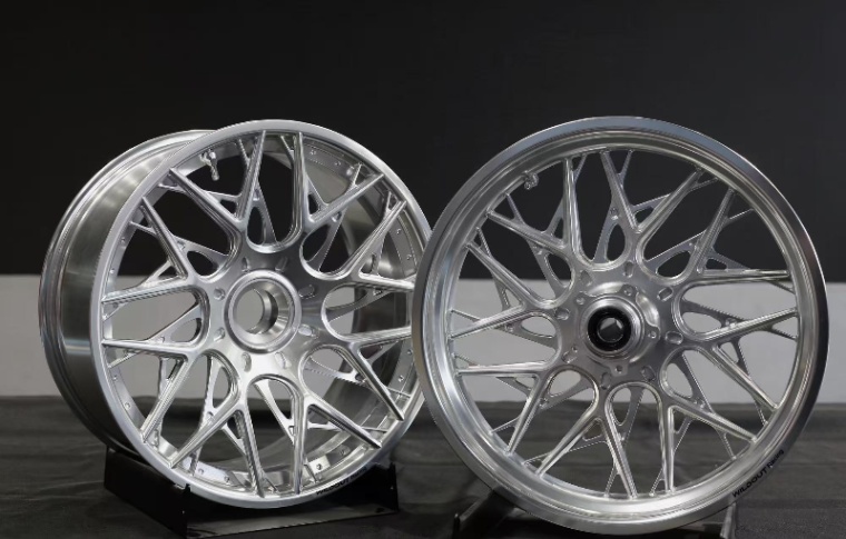 WILDOUTフォージドホイール前後セット DUCATI DIAVEL