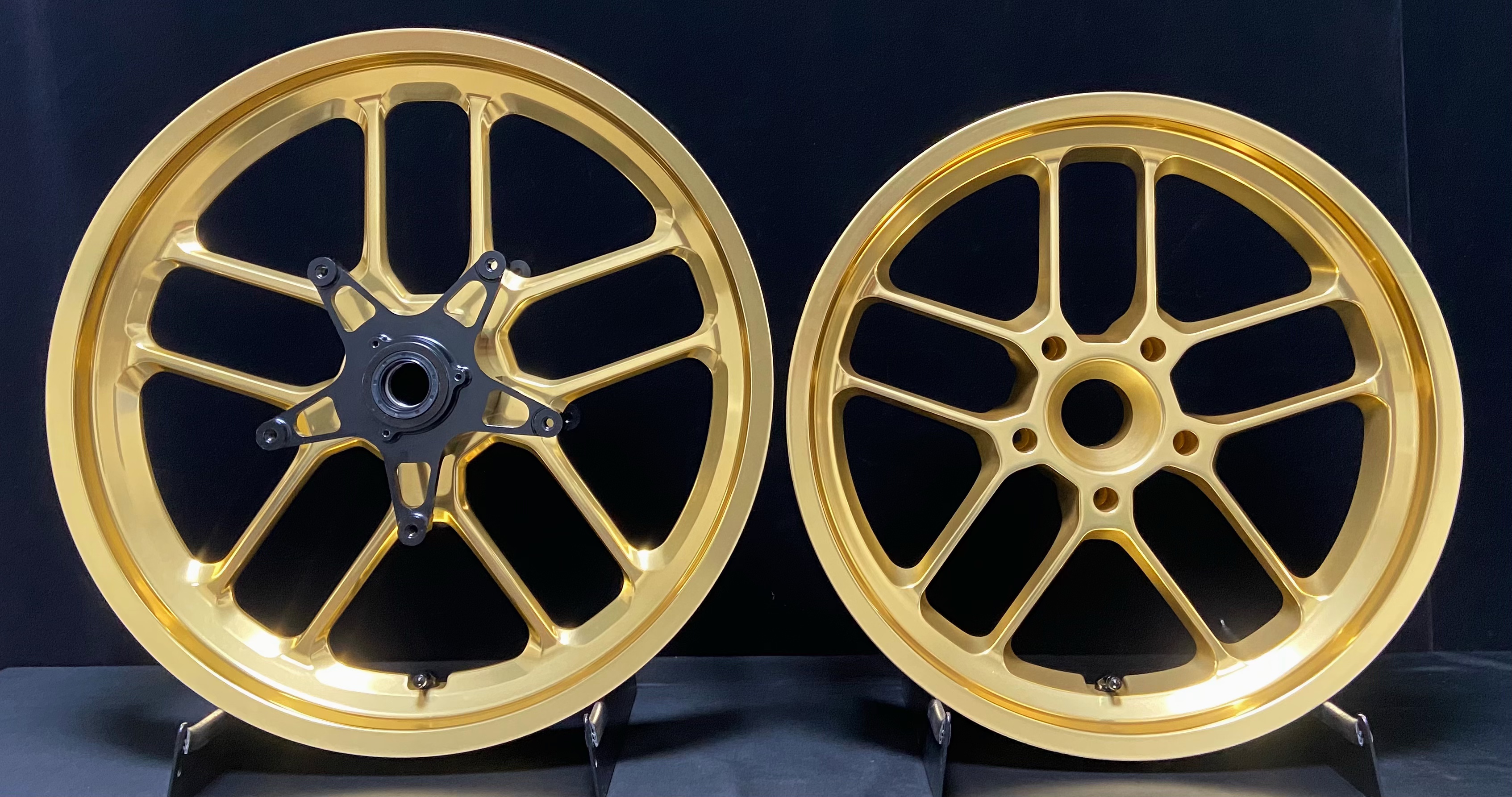 WILDOUTフォージドホイール前後セット R1250GS/R1300GS