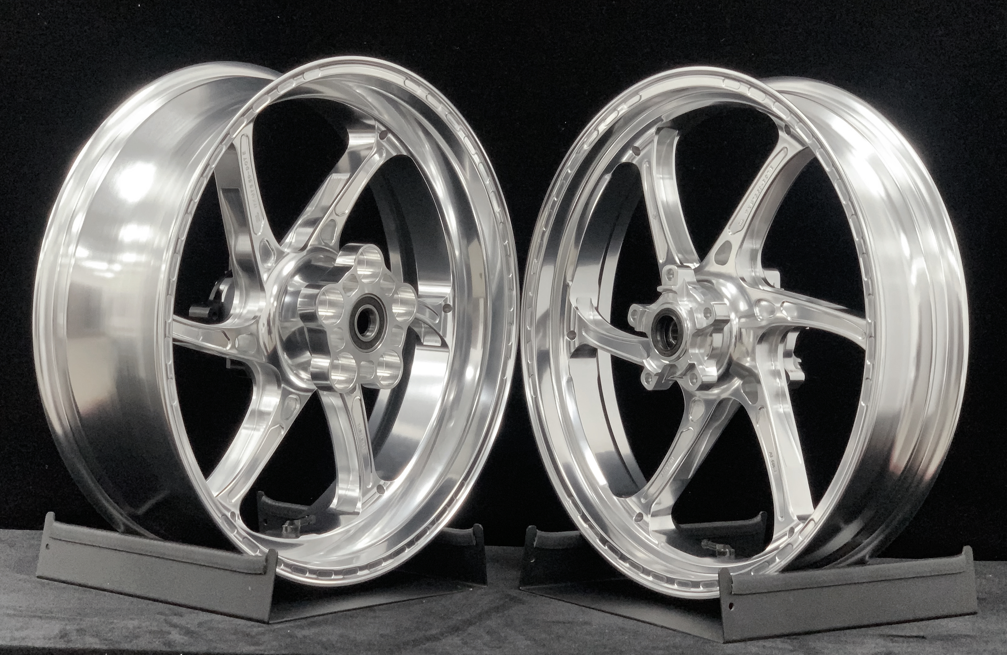 WILDOUTフォージドホイール前後セット Street Triple765 RS