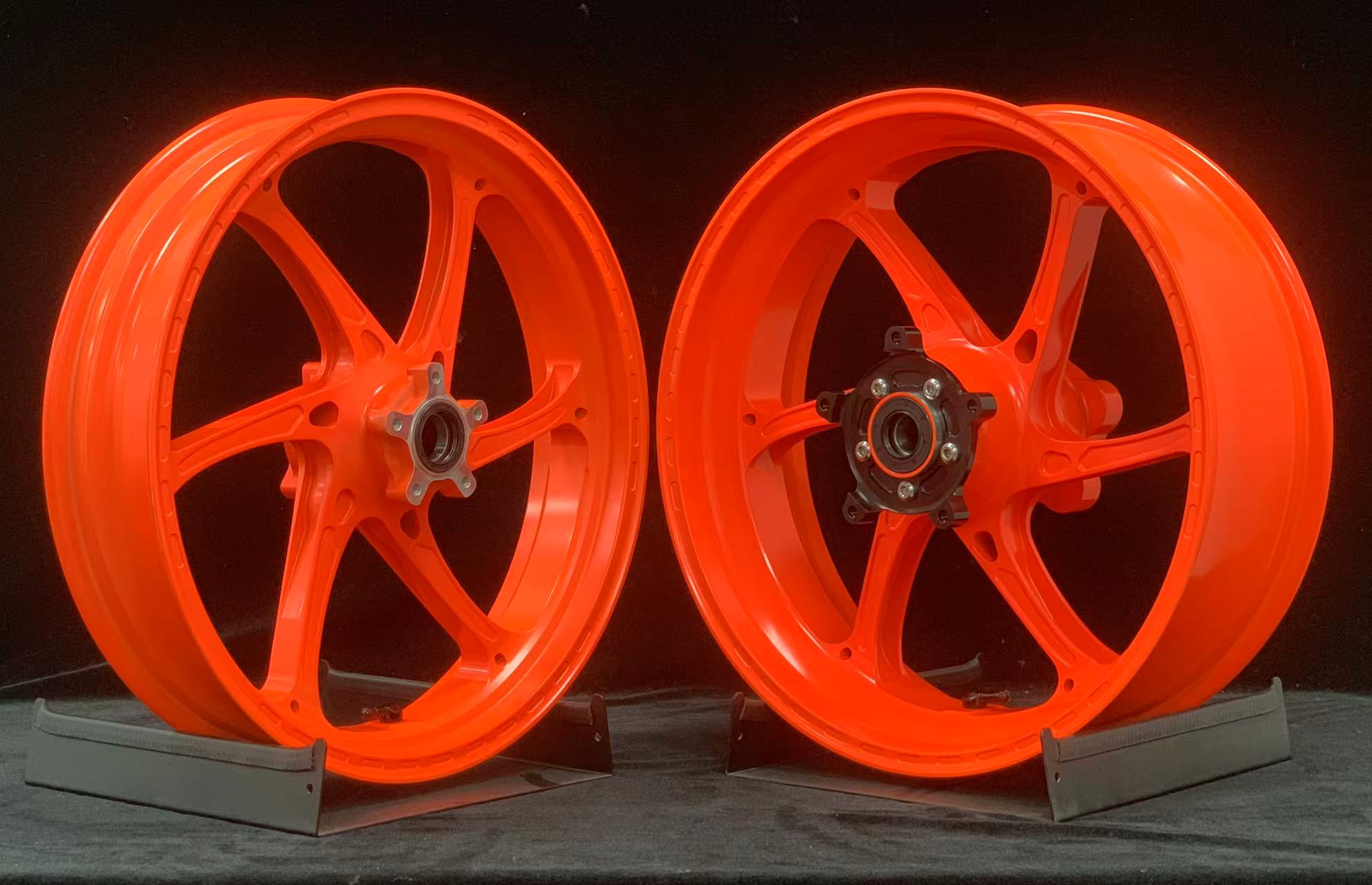 WILDOUTフォージドホイール前後セット KTM 790/890 DUKE