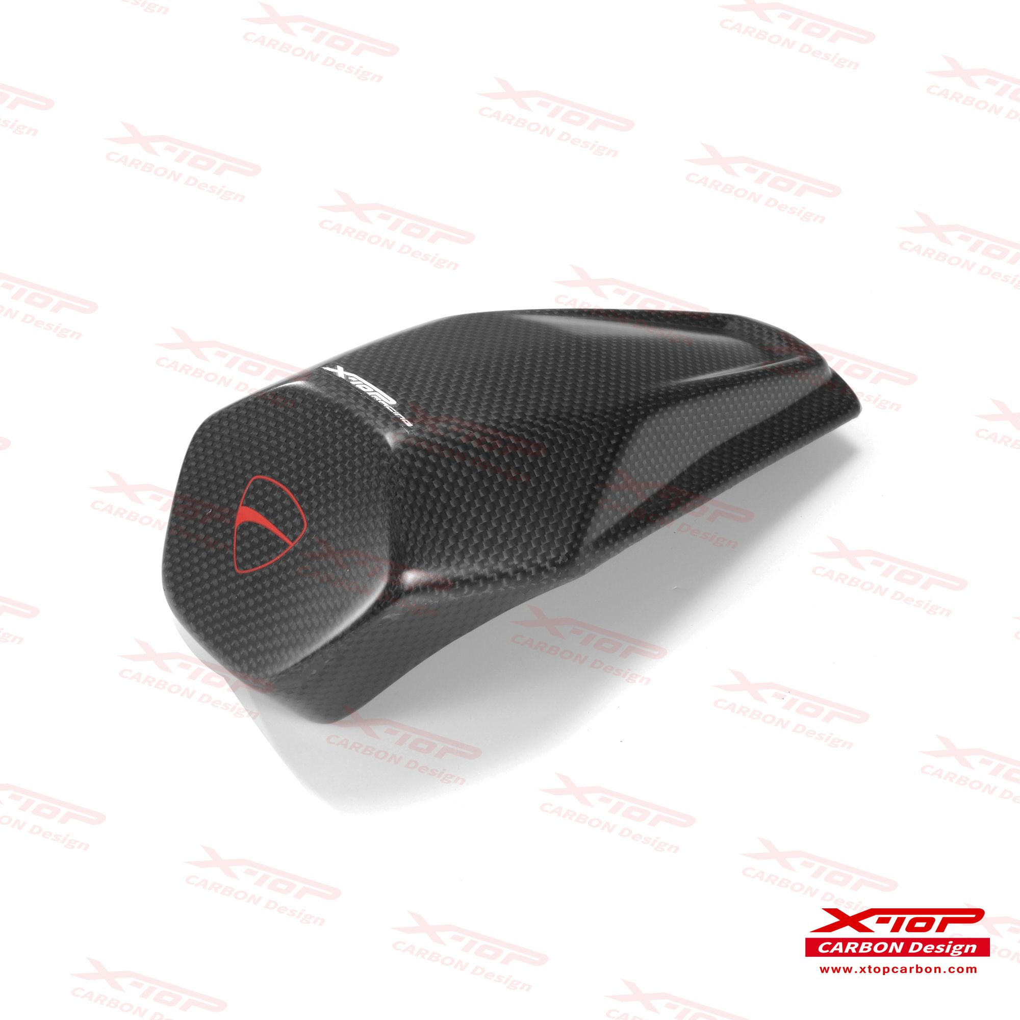X-TOPカーボンリアセンターカバー