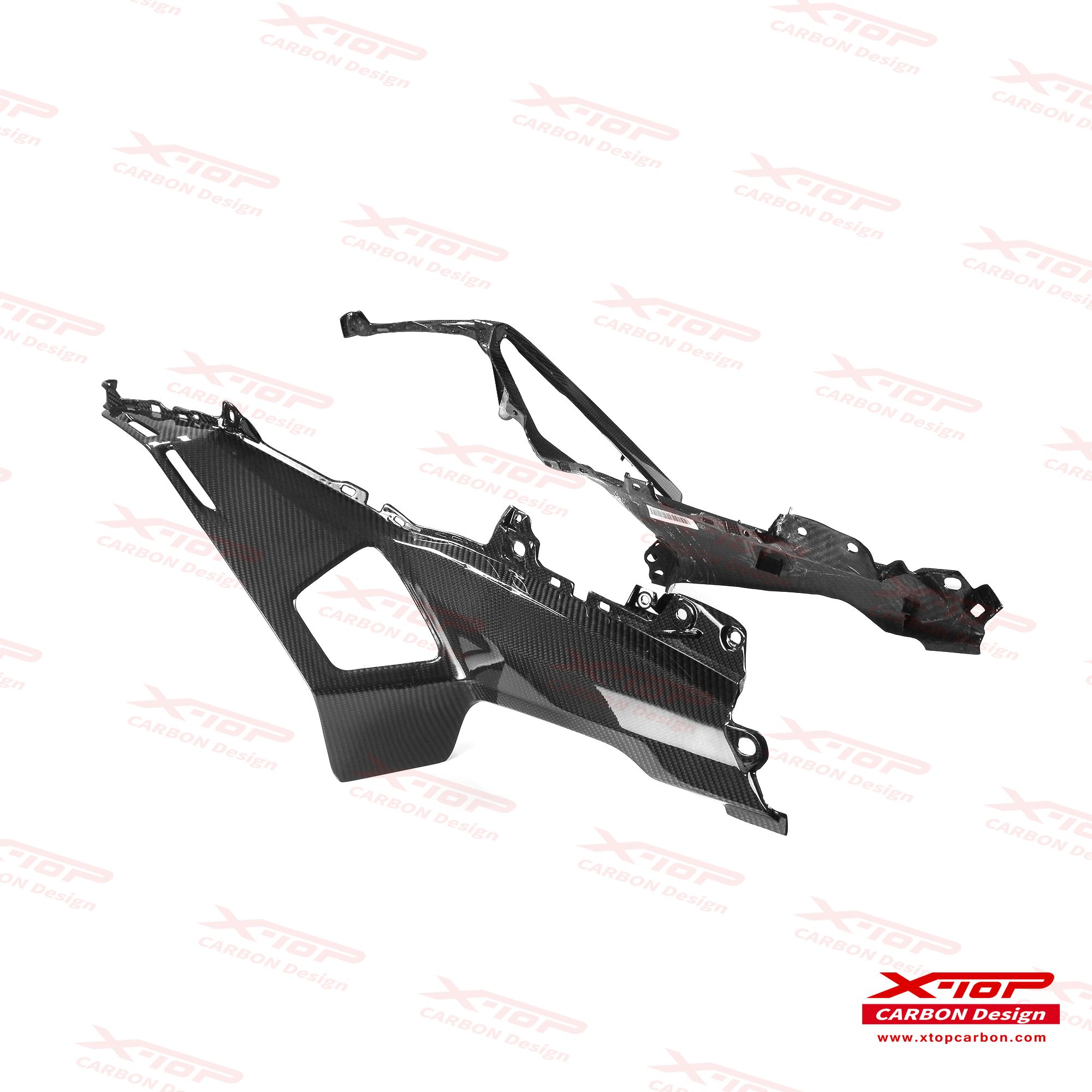 X-TOPカーボンサイドカバー GOLDWING