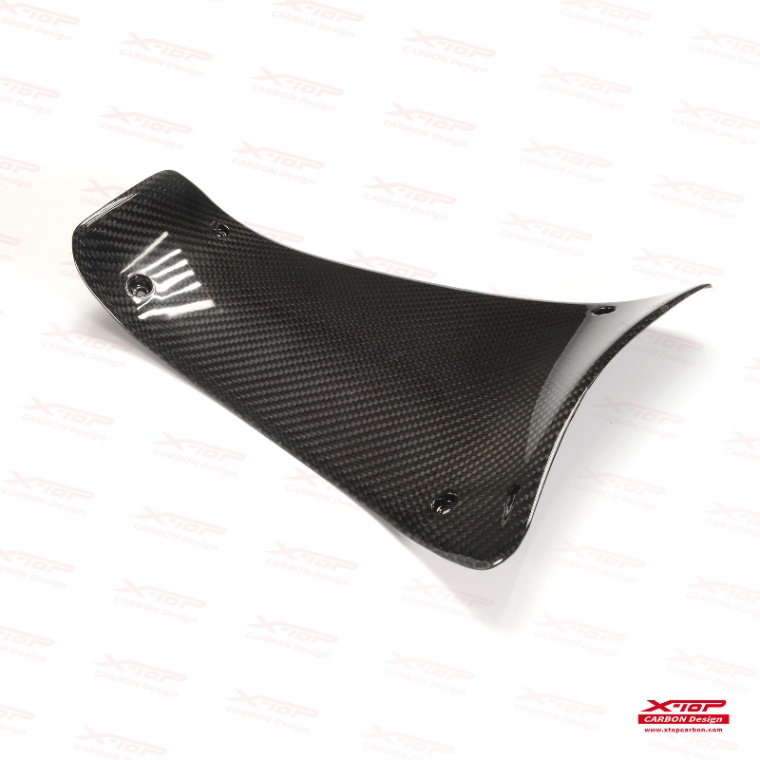 X-TOP カーボンバッテリーカバー