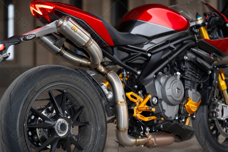 BURNOUTチタンフルエキゾーストマフラー Speed Triple 1200RR/RS