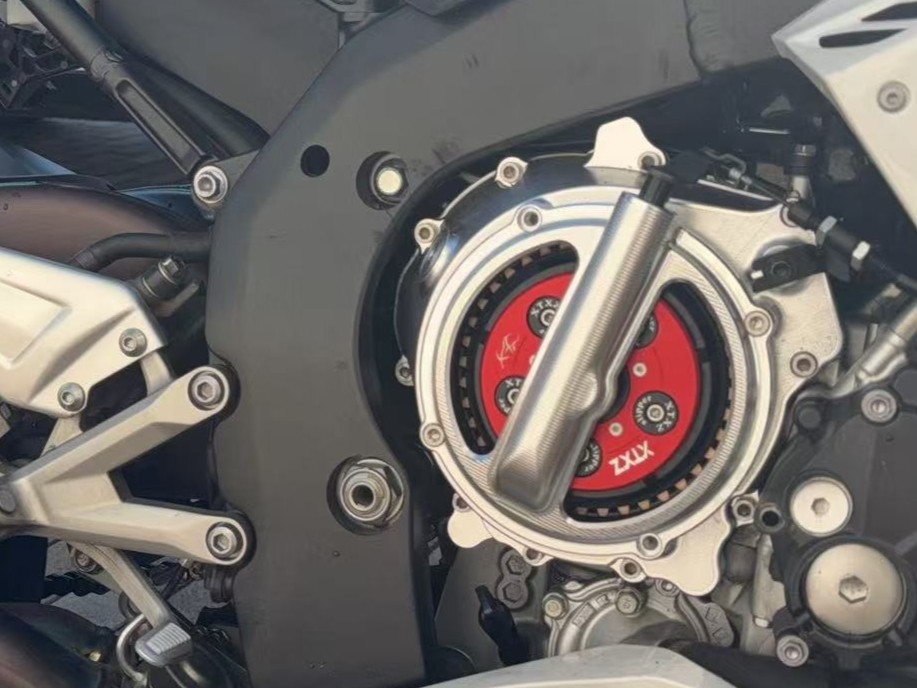 CBR1000RR-R乾式クラッチの取付